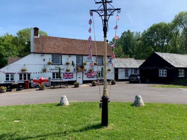 The Cricketers Arms Hotel เพทเวิร์ธ ภายนอก รูปภาพ